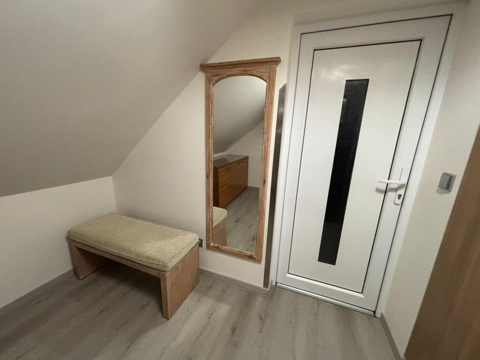 Gato Jenisov Karlsbad